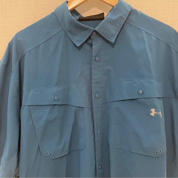 Under Armour loose fit heat gear teal short sleeve men’s button down. XXLarge - Picture 9 of 9